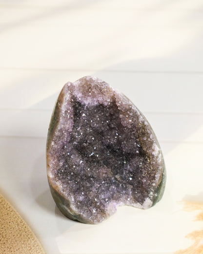 Amethyst Geode #1 - 162 gm